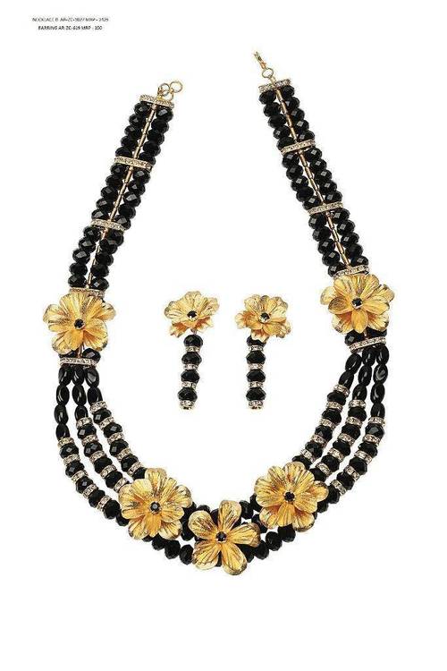 Necklace Set