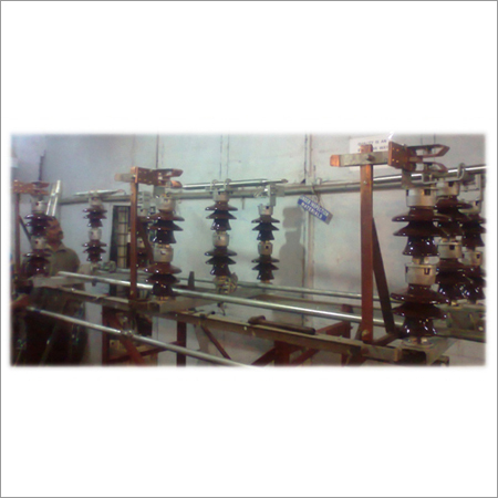 Double Break Rotating Isolator Capacity: 11 Kv To 220 Kv