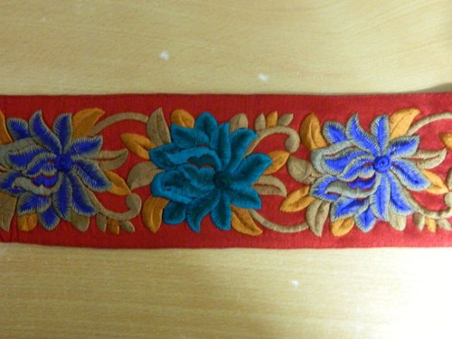 Embroidery Laces - Fabric Zari, Red, Variable Length, Floral Embroidery | Elegant Design, Shiny Border, Intricate Art