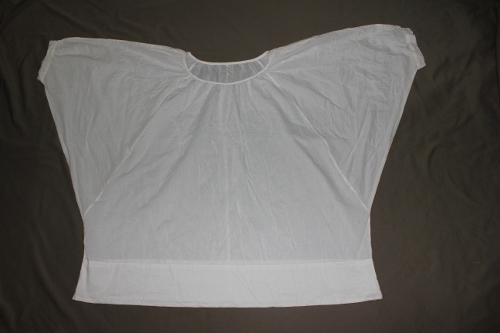 ROUND NECK BLOUSE