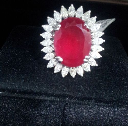 Diamond Ladies Ring