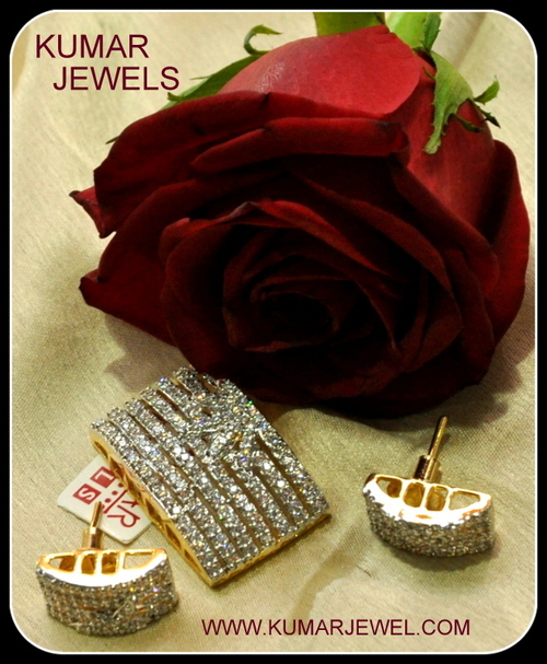 square pendant set.