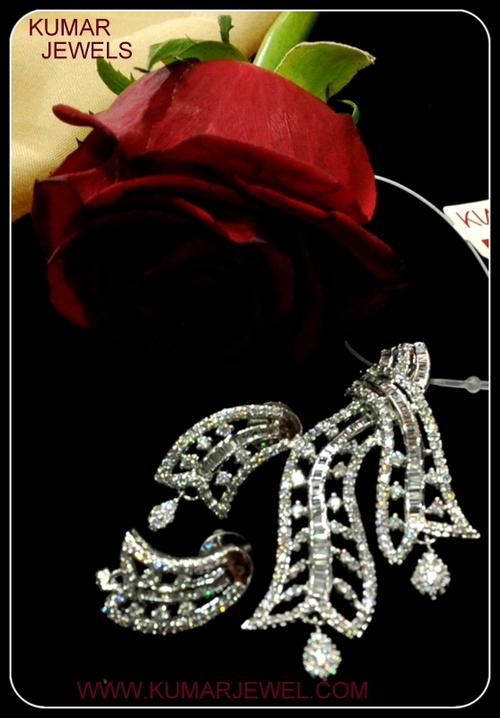 Artificial diamond pendant set.