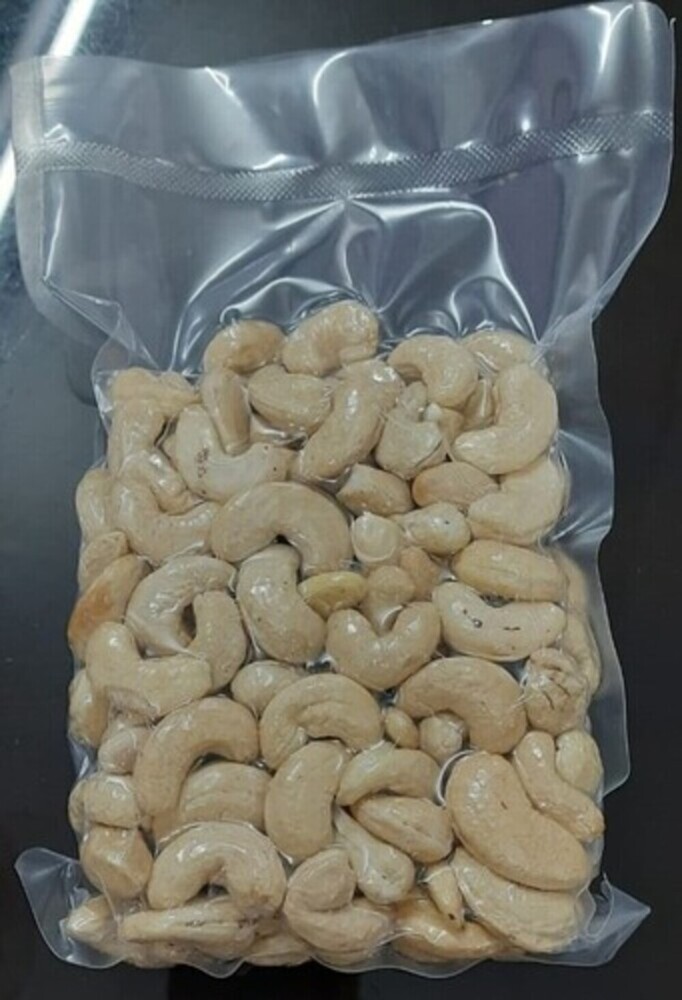 Vacuum Pouches - LDPE, 200x250mm | 7-Layer Co-Extruded Barrier Film, Transparent, 3-Side Seal, Extended Shelf Life, Ideal for Meat and Fish