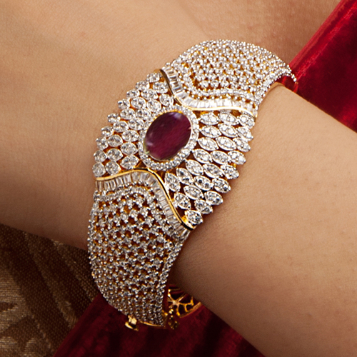BROAD BRACELET