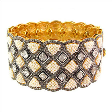 14k Gold Rose Cut Diamond Pearl Bangle