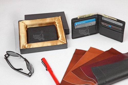 Mans Wallets (136 L)