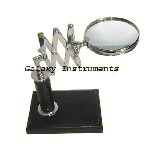 Adjustable Magnifying Glass