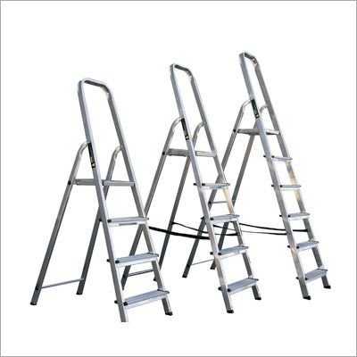 Towable Step Ladder