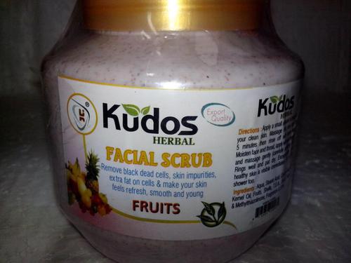 FACIAL SCRUB-FRUITS