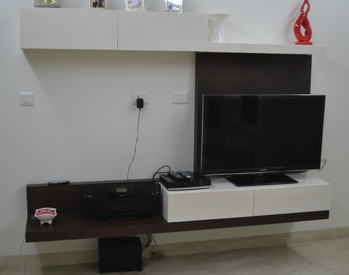 High Gloss TV unit