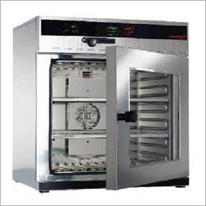 Thermostatically Universal Oven