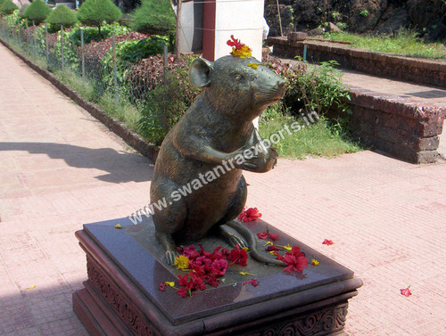 Handicraft and Statue