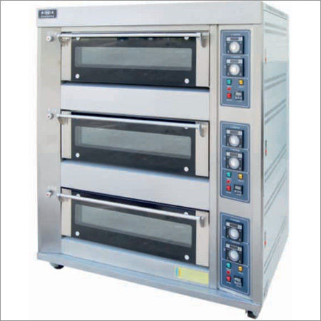 Three Deck Oven Flour Capacity: 4