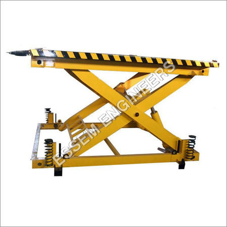 Hydraulic Goods Lifts