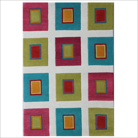 Everest Tufted