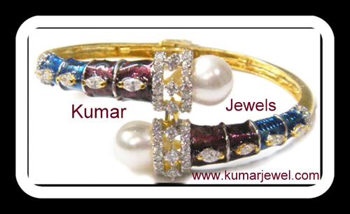Colored bracelet
