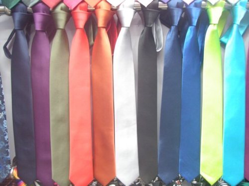 Solid-Color-Necktie