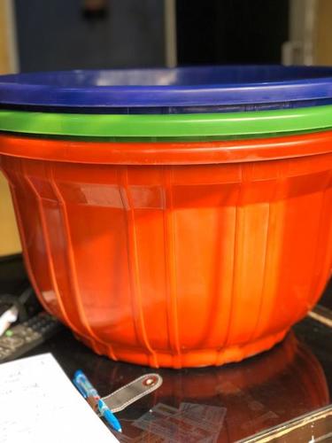 Coloured Plastic Tubs Coloured Plastic Tubs