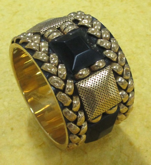 Bangle METAL GLASS BEADS COMBO