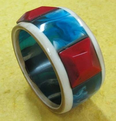 resin bngles
