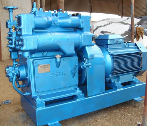 AIR COMPRESSOR