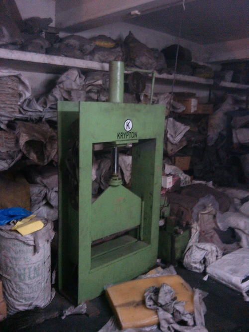 Rubber Bale Cutter Machine