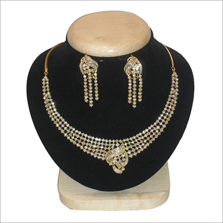 Modern Diamond Necklace Set