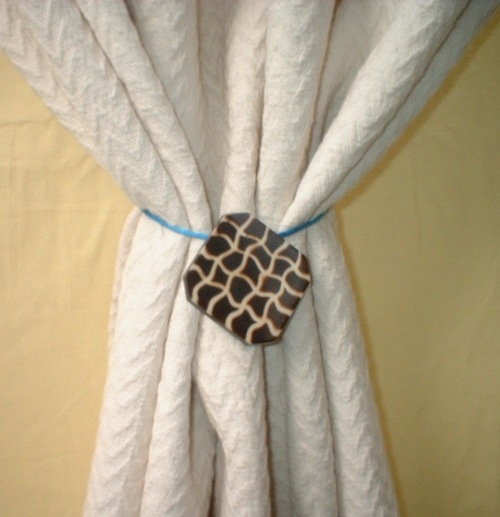 resin yarn combo  tie back