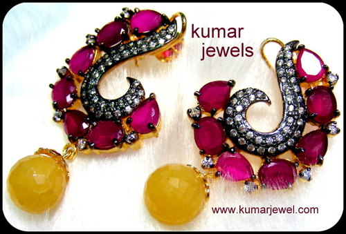 Pink Marvel Earring.