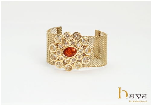 Red stone Wiremesh Cuff