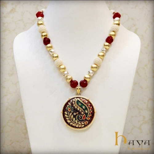 Tanjore painting red Pendant