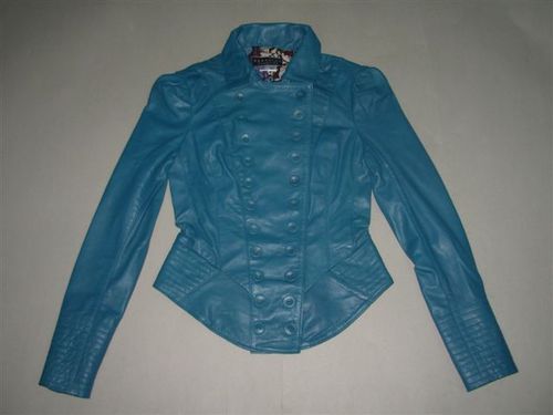 ladies-leather-garment