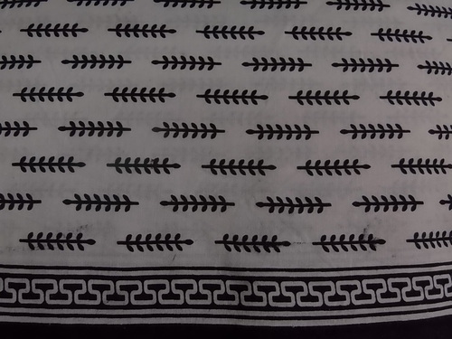 Black & White Bhuti Print