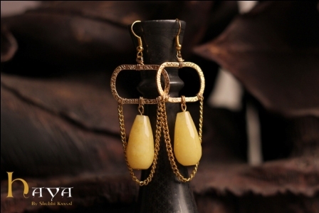 Unique quartz stone earrings