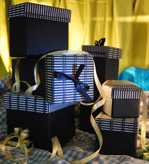 Gift boxes (Nested-Set of 4 in square & bottle)