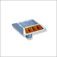 Solar Powered Road Studs - Abs Plastic, 100x100x50 Mm | Lithium Ion Battery, Ip67 Weather Resistant, High Visibility, Easy Installation, 100 Lumens