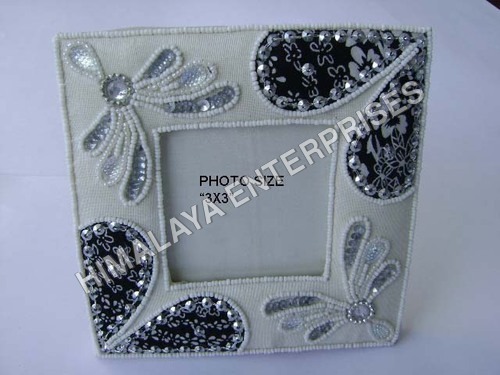 PHOTO FRAME