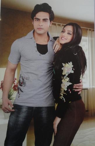 Fashionable Men's T Shirt