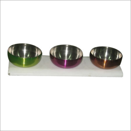 REC. WOODEN TRAY , 3 BOWL COL