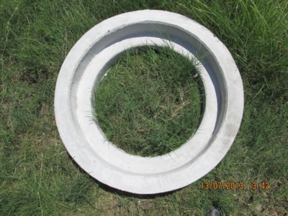 Round RCC Manhole - Concrete Material, 50-300 Weight Range | Solid Circular Design, Sturdy and Flawless Build for Water Supply and Drainage Applications