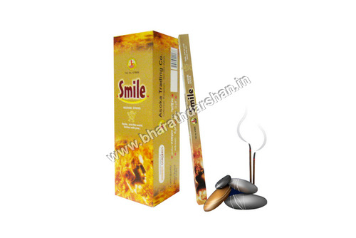 SMILE 7 STICKS SQ. BOX PACKING