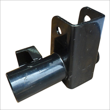 Rear leaf spring hanger