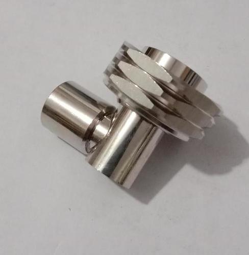 DIN Male  RA 1-2 SF SOLDER