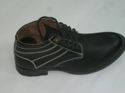Mens-Shoes - Leather, Various Sizes, Black | Durable, Stylish, Comfortable, Breathable, Lightweight, Low Heel, Rubber Sole, Lace-up Closure
