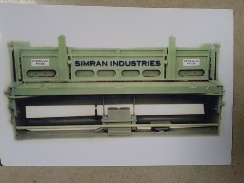 HYDRAULIC SHEARING MACHINE