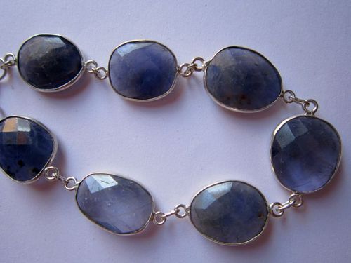 Connector Bracelet Size: 7-9 Inch