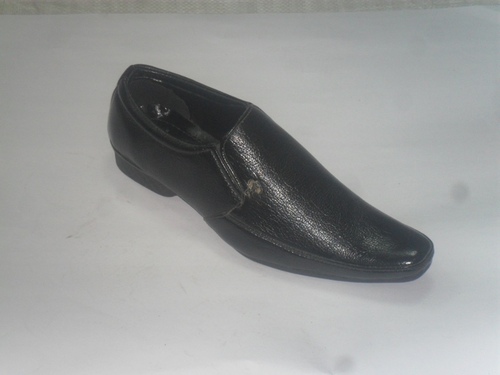 6499 - Leather, Various Sizes, Black | Slip-On Closure, Elegant Design, Comfortable Fit, Rubber Sole, Lightweight Heel