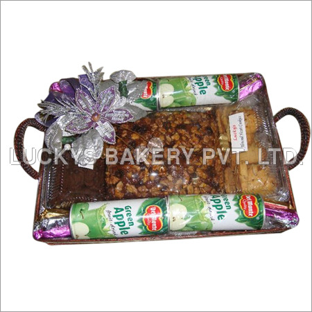 Dates And Walnut Cake