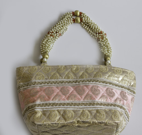 DESIGNER PURSE